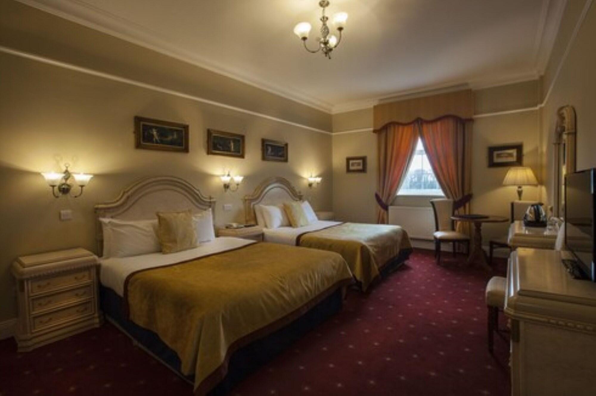 Celbridge Manor Hotel Екстер'єр фото